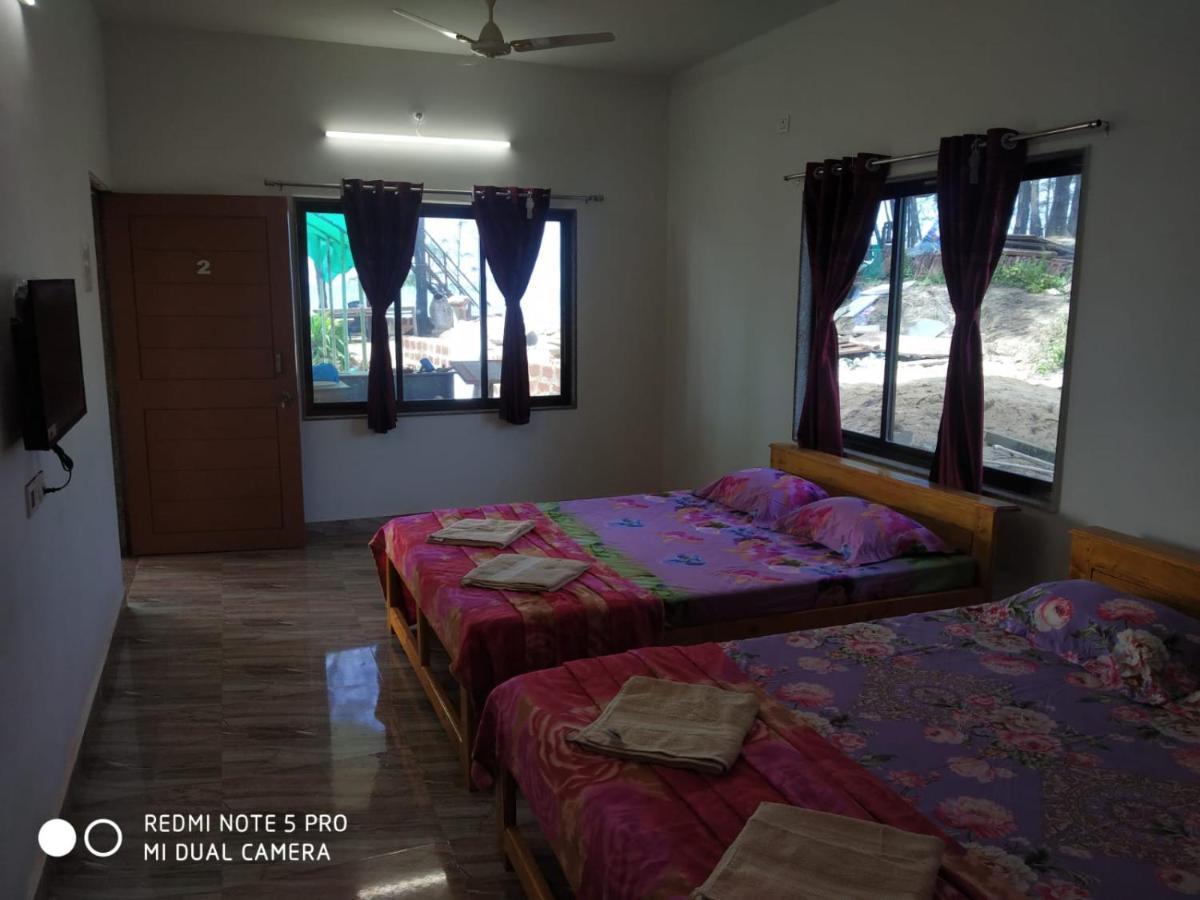 Sam & San Beach Resort Vengurla Εξωτερικό φωτογραφία