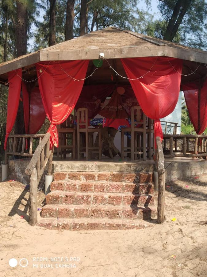 Sam & San Beach Resort Vengurla Εξωτερικό φωτογραφία