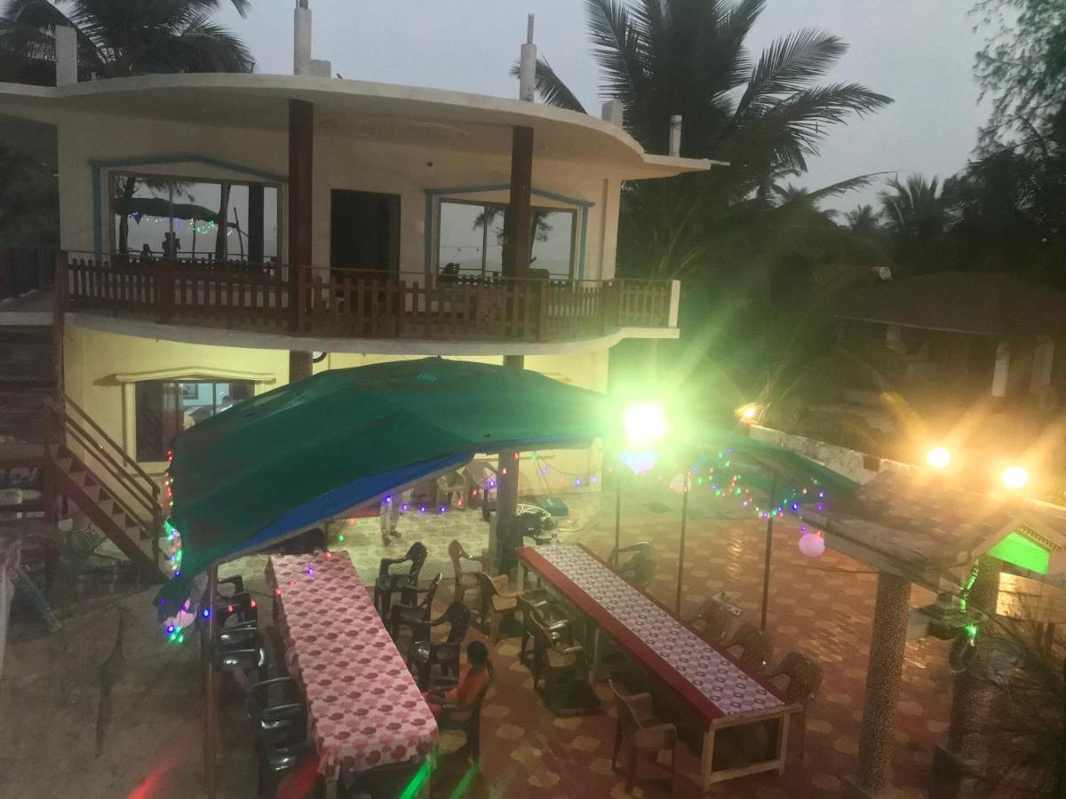 Sam & San Beach Resort Vengurla Εξωτερικό φωτογραφία